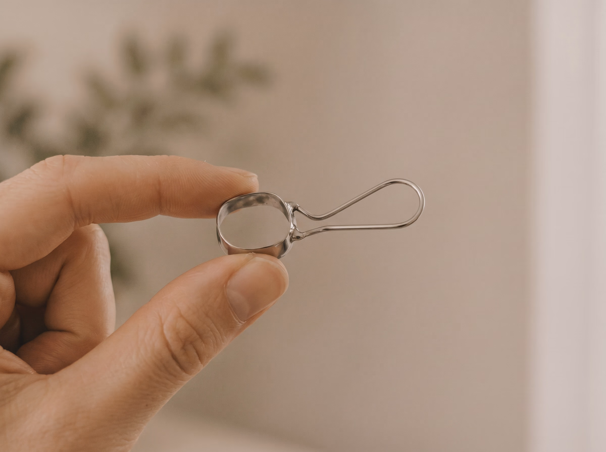 Orthodontic space maintainer